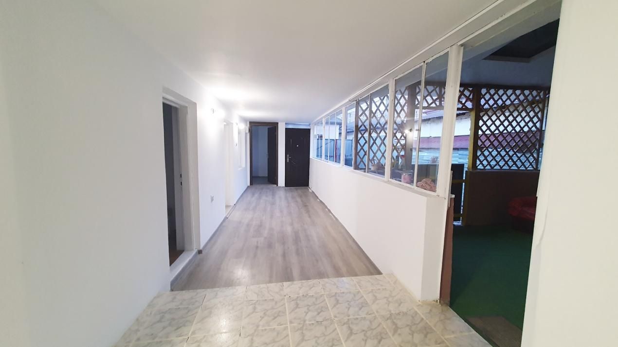Casă 5 camere în Sectorul 5, Str. Flautului, Excelent conectată, zonă liniștita – fotografia 2 din 12