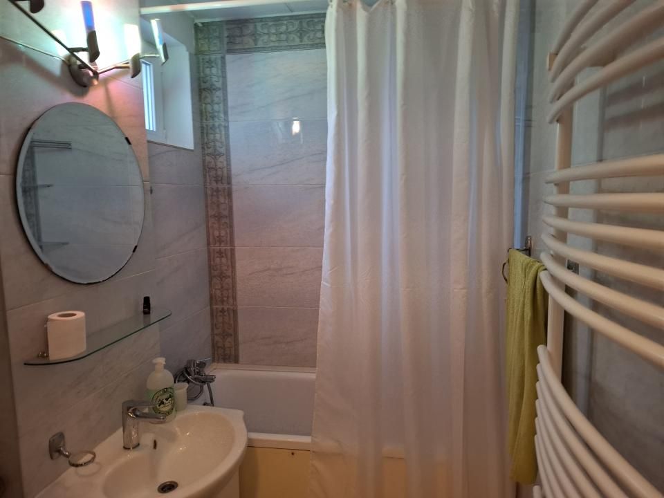 Vanzare apartament 4 camere | Titan - bloc tip H | langa metrou | etaj 3/4 | – fotografia 27 din 34