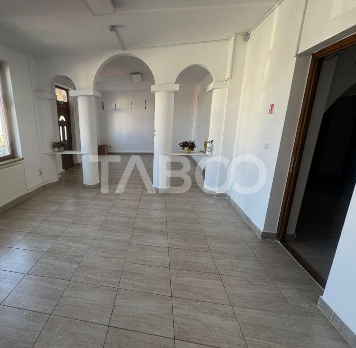 COMISION 0 Spatiu comercial de vanzare 3 camere 73 mp Dumbravii Sibiu – fotografia 3 din 7