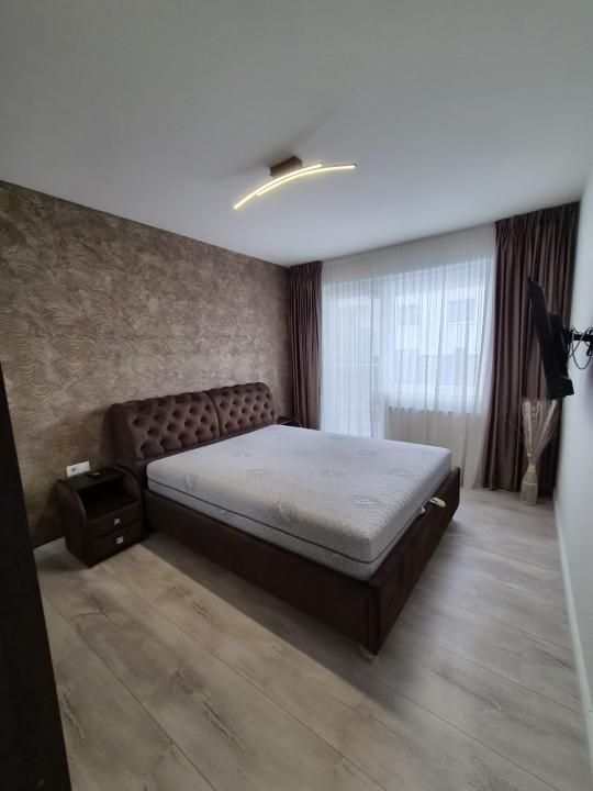 Ap de inchiriat 4 camere, 86 mp, terasa 82 mp, garaj, lift, MODERN, zona VIVO! – fotografia 9 din 11