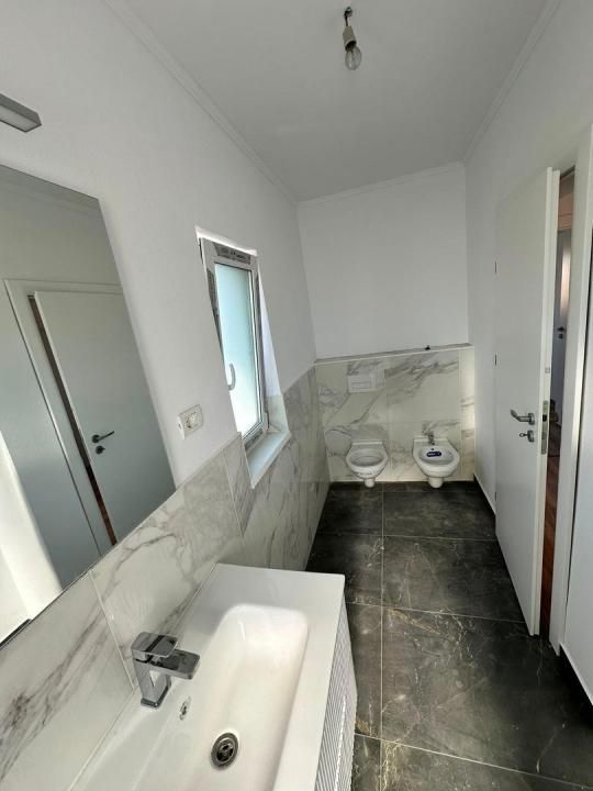 Duplex despartit prin camera tehnica | 4 camere | Toate utilitatile | – fotografia 15 din 18