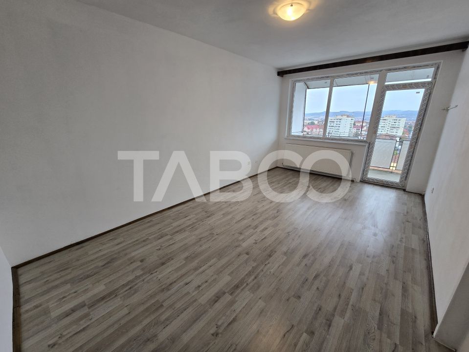 Apartament decomandat de vanzare cu 3 camere balcon zona Mihai Viteazu – fotografia 1 din 19