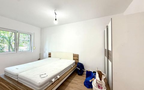 Apartament spatios, 3 camere, 70 mp utili, parter - Zona Aradului