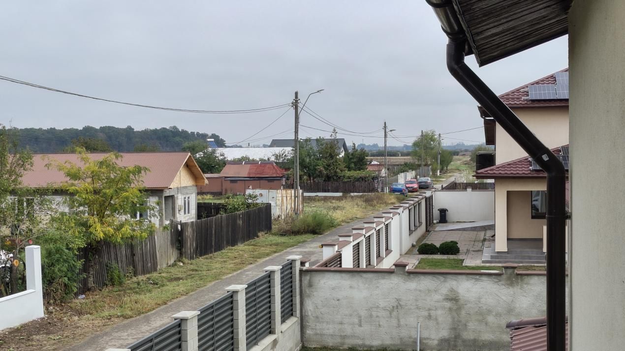 Casă P+1 mobilată, 3 dormitoare, panouri solare + baterii, 37 km de Militari – fotografia 30 din 32