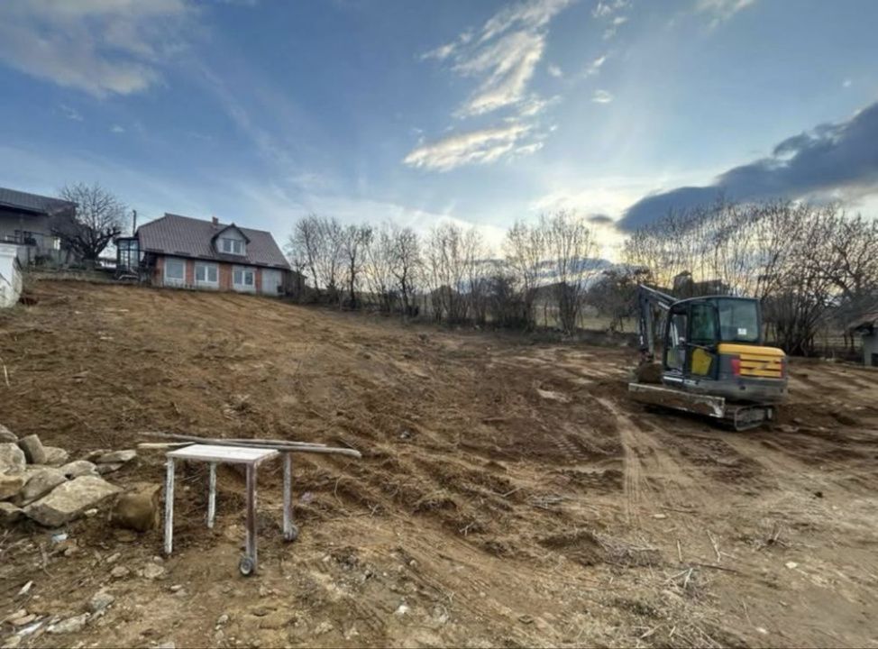 Teren intravilan cu panoramă asupra orașului – Feleacu – fotografia 2 din 3