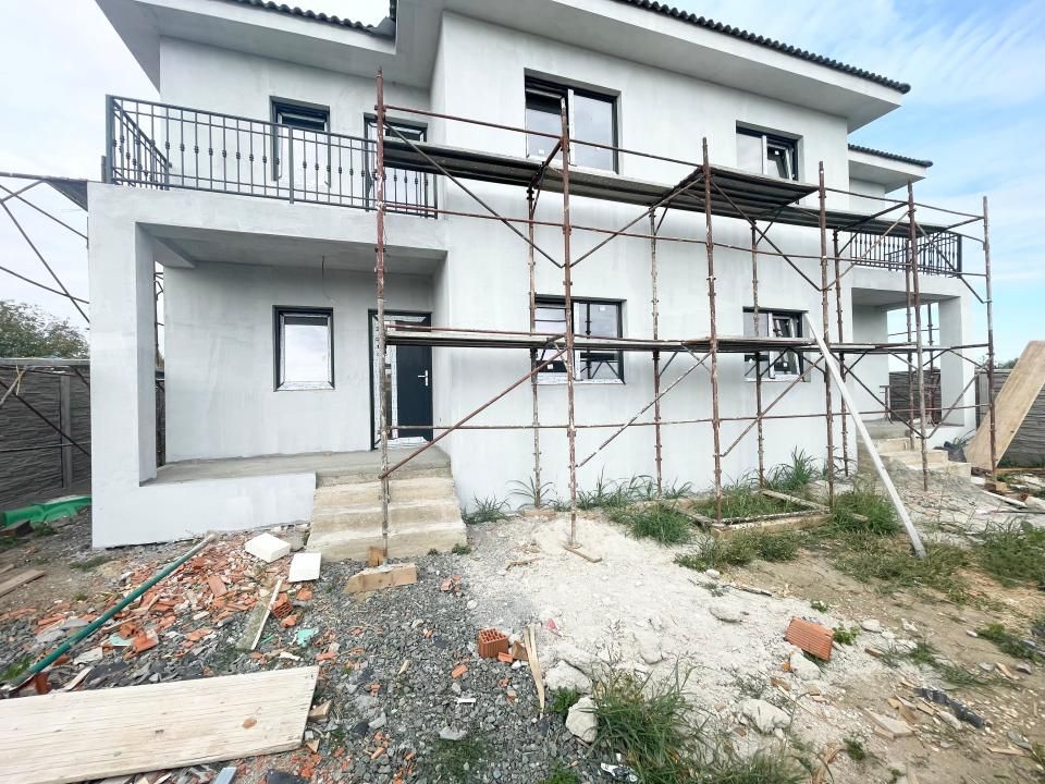 Duplex 5 camere, 365mp teren, 1434€/mp - Mosnita Veche – fotografia 1 din 15
