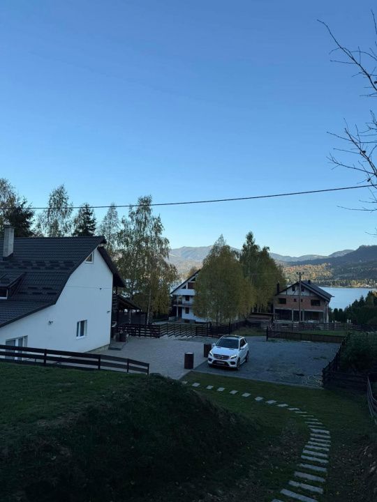 Cabana cu vedere la lac, 8 camere, 200 mp, 1800 mp teren, zona Colibita – fotografia 10 din 34