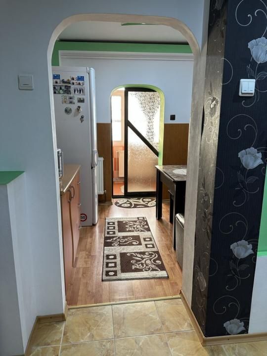 Apartament 2 camere decomandat, etaj 3, zonă Exercițiu – lângă JAM, Pitești – fotografia 2 din 8