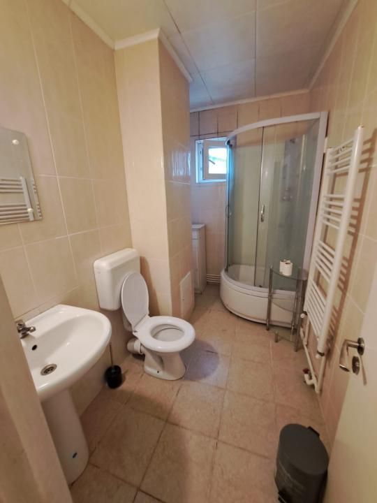 NOU! Apartament 3 Camere Decomandat – Zona Centrală (Str. Boerescu Zaharia) – fotografia 7 din 9