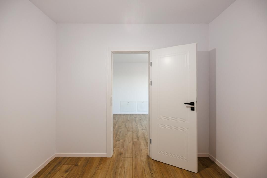 Duplex P+E în Moșnița Nouă, 3 dormitoare, 3 bai, teren 403 mp. Comision 0% – fotografia 37 din 56