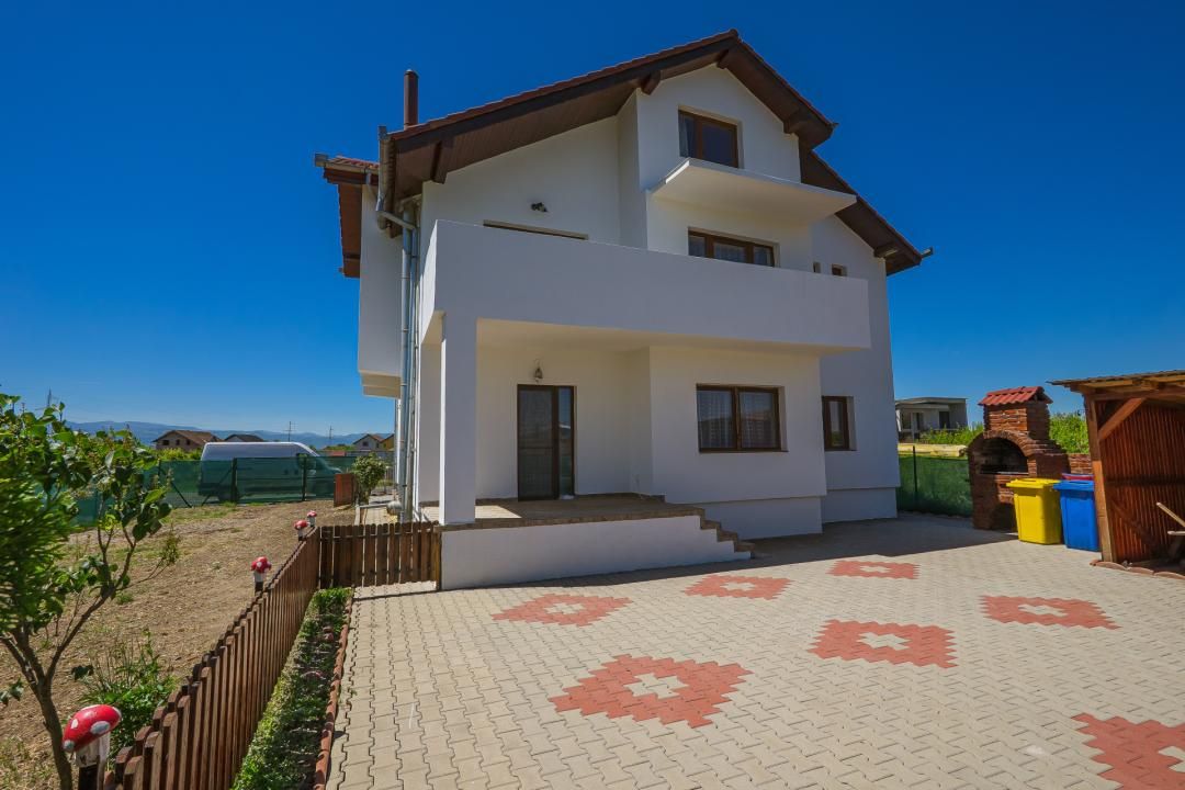 O casă construită pentru prezent. Gândită pentru viitor. – fotografia 2 din 69