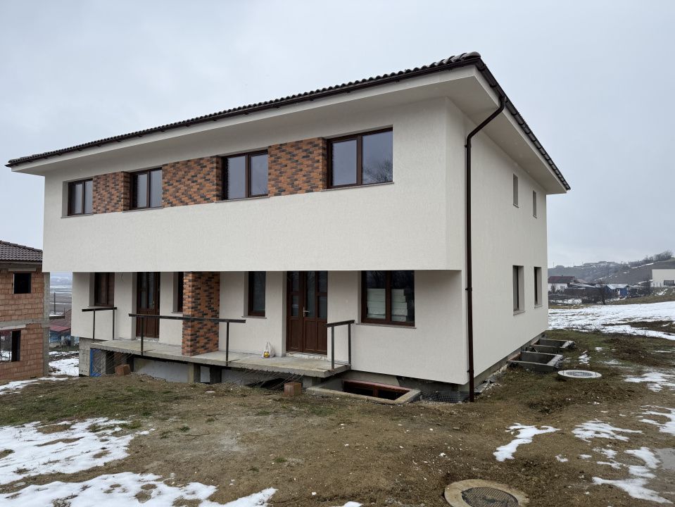 Exclusivitate ! Com 0% ! Duplex 200mp și teren 350m în Apahida, zona Primăriei – fotografia 1 din 30
