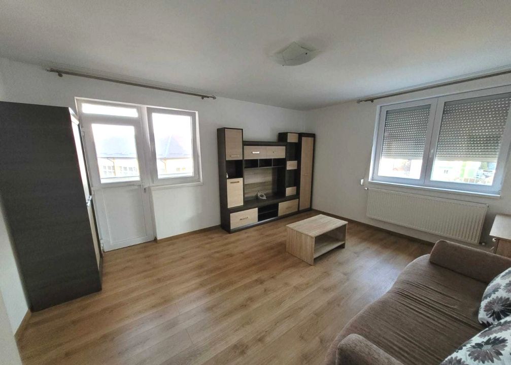 DE VANZARE I APARTAMENT CU O CAMERA I CENTRU I ETAJ 2 I MOBILAT SI UTILAT I – fotografia 2 din 6