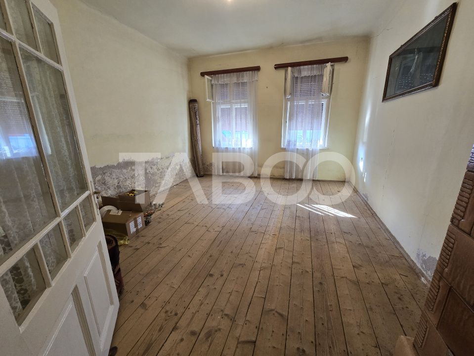 Casa tip duplex de vanzare la curte comuna pivnita in Piata Cluj Sibiu – fotografia 2 din 15