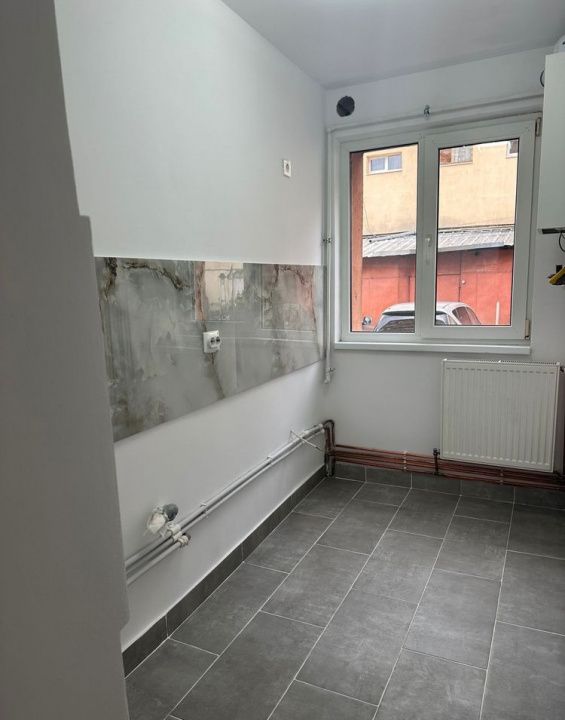 Apartament 2 camere decomandat | 1 Baie | balcon | 49 mp | Loc Parcare | Centru – fotografia 6 din 8