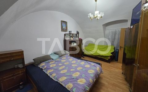 Garsoniera de vanzare decomandata 29 mpu zona Centrul Istoric Sibiu