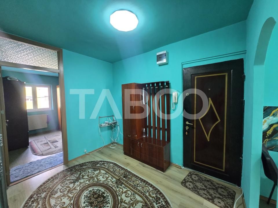Comision 0 Apartament 3 camere de vanzare decomandat etaj 2 V.Aaron – fotografia 9 din 19