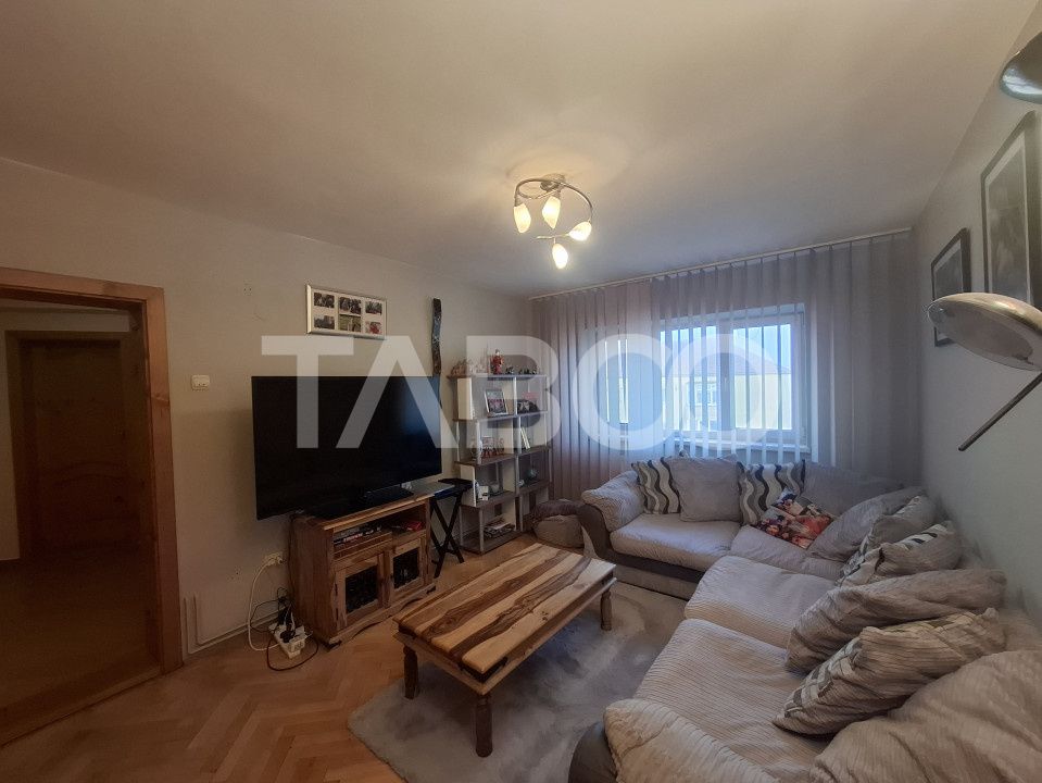 Apartament 5 camere de vanzare 138 mp utili zona Ciresica Sibiu – fotografia 17 din 25