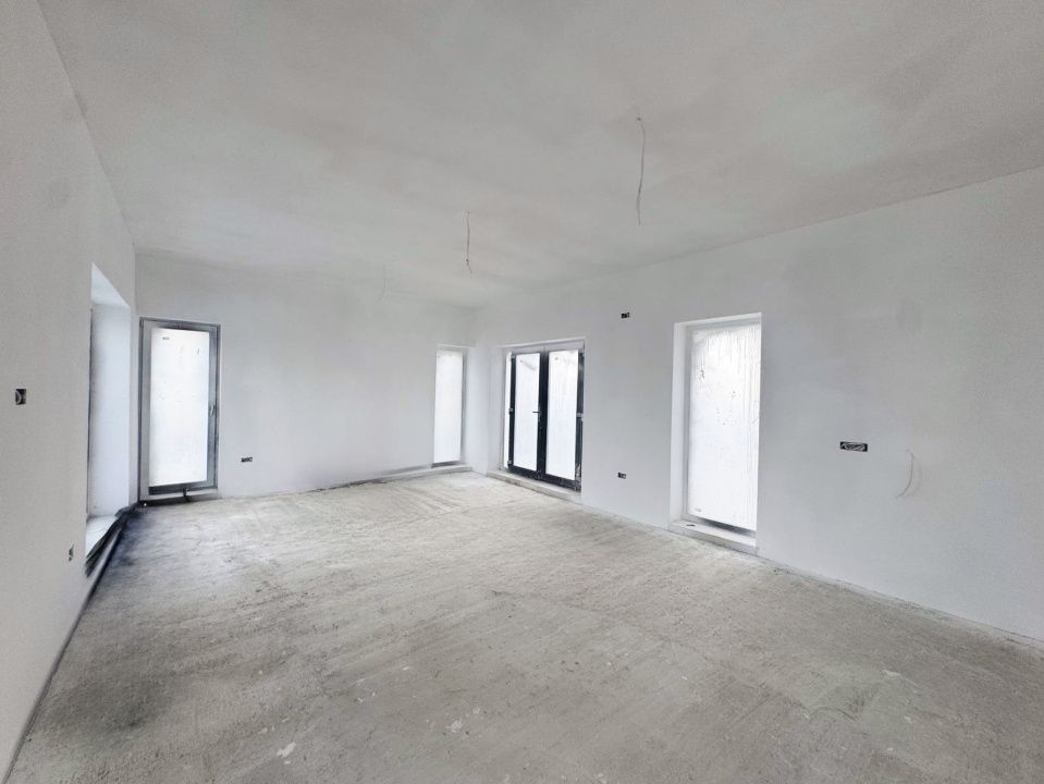 Casa individuala noua | Techirghiol | Curte 600 mp | Poarta acces auto – fotografia 10 din 17