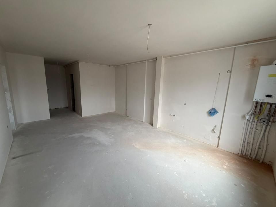 Apartament nou, semifinisat cu 2 camere si balcon zona Vivo – fotografia 2 din 7