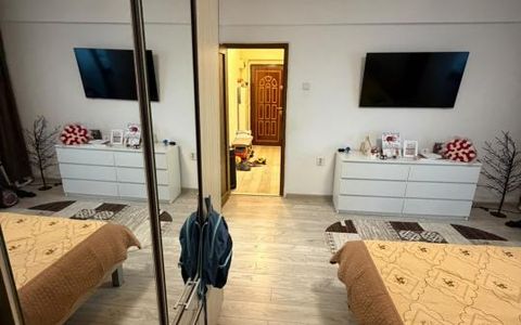 APARTAMENT 2 CAMERE DE VÂNZARE – RENOVAT, MOBILAT ȘI UTILAT COMPLET!