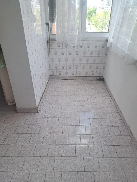 Apartament 3 camere decomandat, 2 balcoane, Exercițiu – Pitești – fotografia 5 din 11