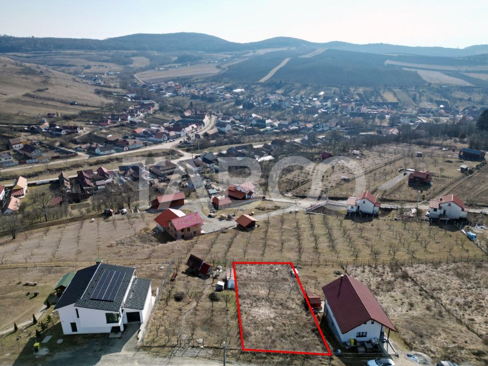 Teren intravilan 662 mp cu priveliste catre Hamba Sura Mare – fotografia 3 din 4