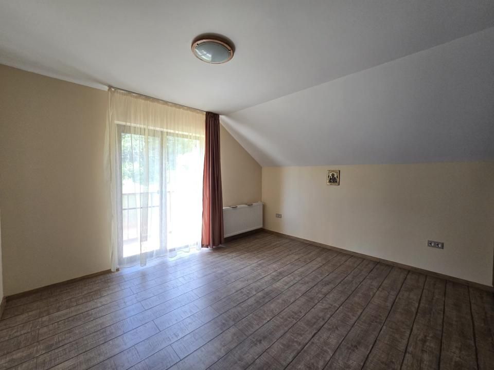 Casă individuală | 5 dormitoare | 230 mp | 700 mp teren | Tăuți Mănăstire – fotografia 19 din 28