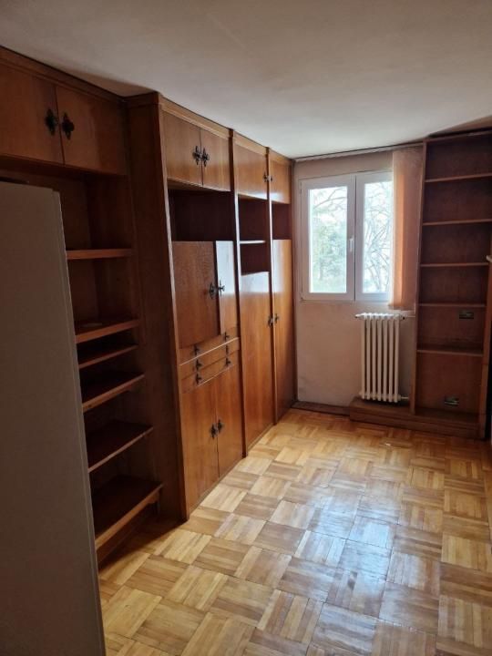 Vanzare apartament 4 camere | Titan - bloc tip H | langa metrou | etaj 3/4 | – fotografia 3 din 34