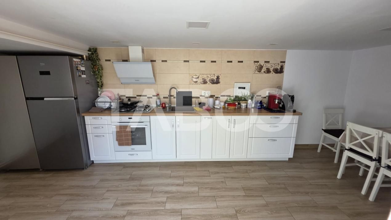 De vanzare casa saseasca de poveste in Petresti judetul Alba – fotografia 4 din 20