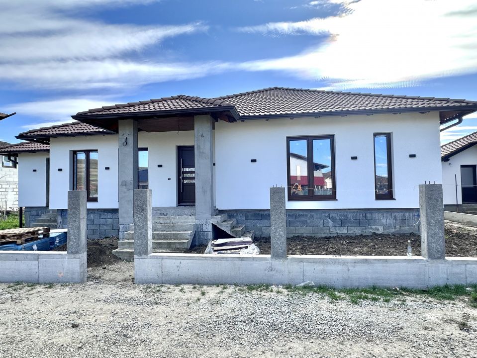 Casa noua cu 4 camere finisata in Sard 105 mp cu teren de 500 – fotografia 1 din 12