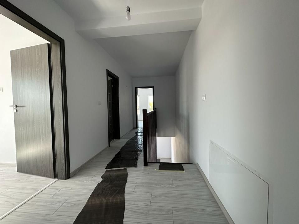 Duplex | Parter + Etaj | Toate utilitatile | Curte generoasa | Sacalaz – fotografia 7 din 19