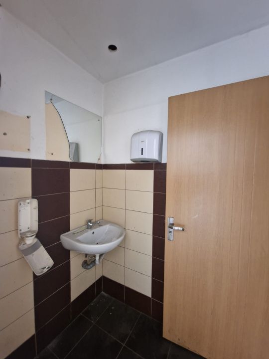 Spatiu alimentatie publica in Gheorgheni – fotografia 11 din 14