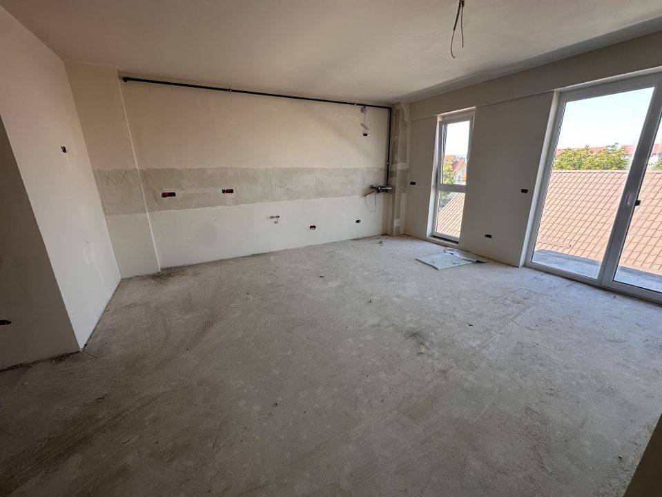 APARTAMENT 2 CAMERE I CETATE BLOC NOU I FINISAT LA CHEIE I ETAJ 1 I – fotografia 3 din 7