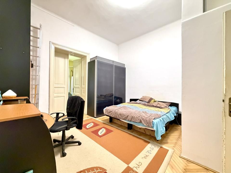Casa cu 4 camere, 136 mp utili, curte comuna - Zona Centrala – fotografia 5 din 9
