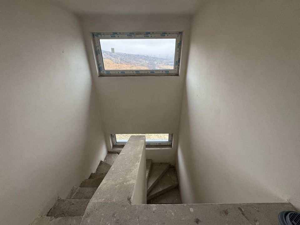 Duplex 202 mp + rooftop 72 mp, curte 180 mp, cartier Voronet – fotografia 9 din 18