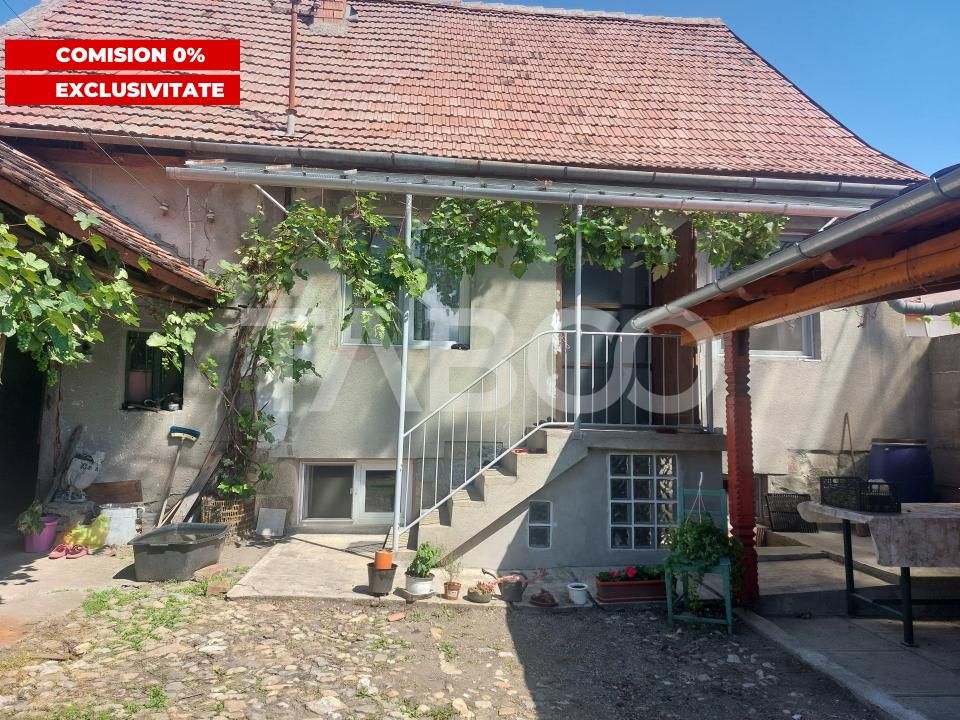 Casa si curte individuala 2 corpuri de casa separate 4 camere gradina – fotografia 2 din 25