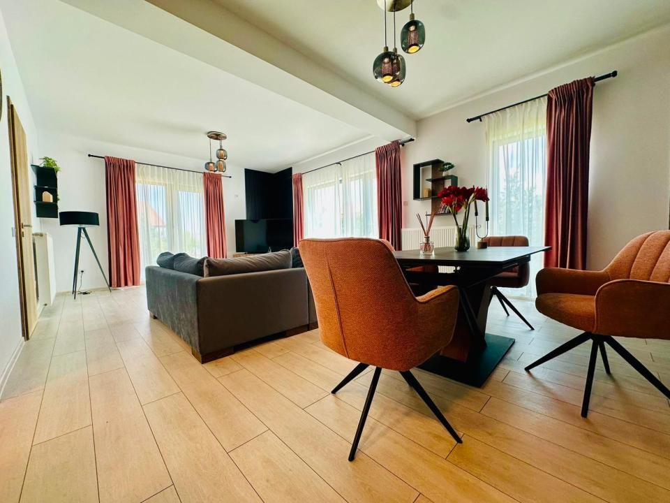 DUPLEX ELEGANT | 6 CAMERE | CURTE DE 270 MP | PISCINĂ | OTOPENI – fotografia 1 din 16