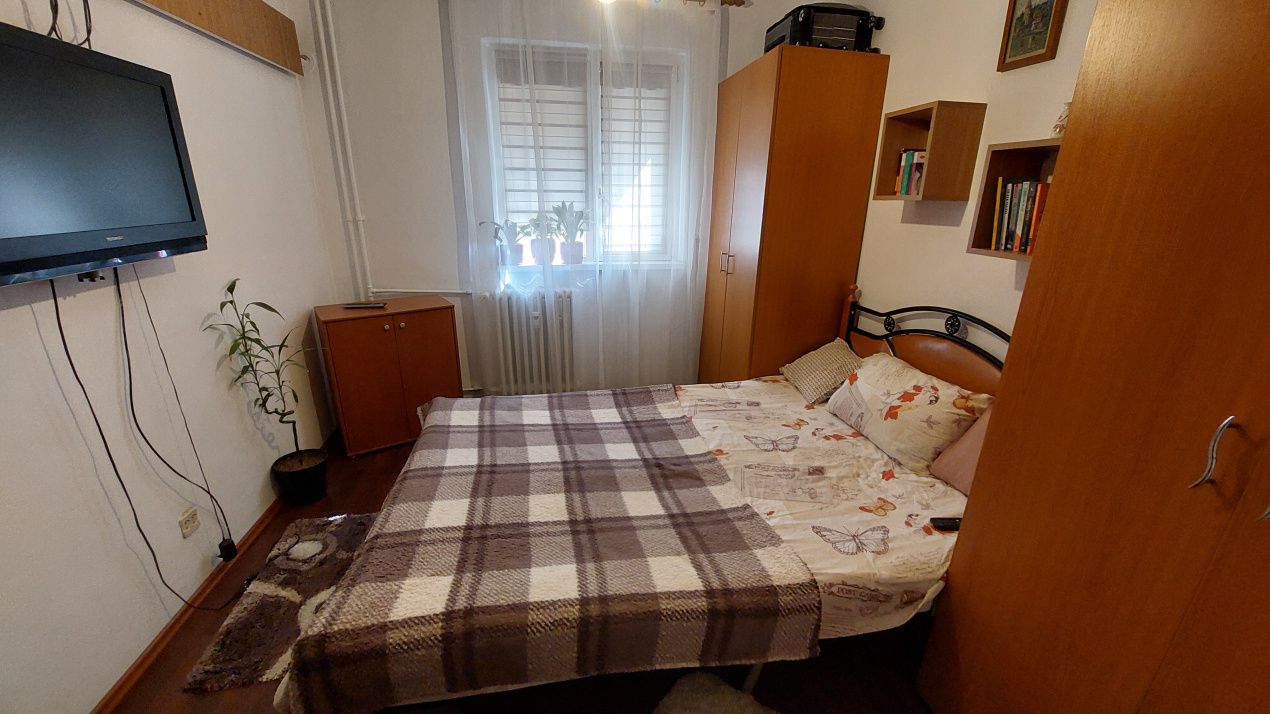 Apartament 3 camere semidecomandat, 68 mp, etajul 3, Valea Rosie, zona Scoala 42 – fotografia 3 din 6