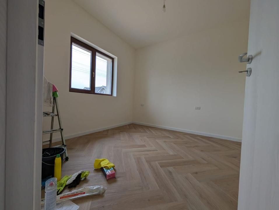 Duplex | Parter | Toate utilitatile | Finisaje premium | Curte generoasa – fotografia 6 din 14