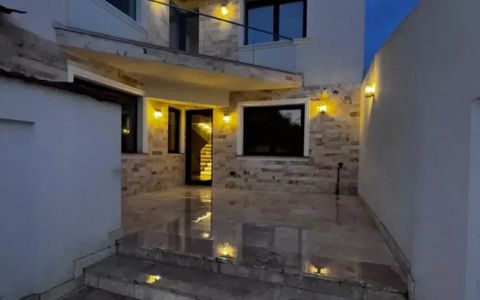 4 Camere de inchiriat | Bd. Laminorului | Metrou | Parcare | Centrala