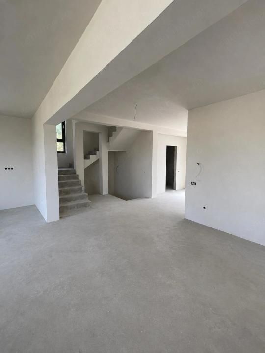 Casă individuală premium | 214 mp utili | 450 mp teren | Garaj dublu | Dezmir – fotografia 7 din 9