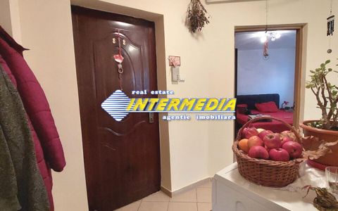 Garsoniera de vanzare in Cetate etaj 1 decomandata