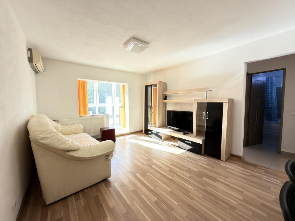 Apartament 2 camere, etaj 1, 44 mp utili - zona Soarelui – fotografia 1 din 10