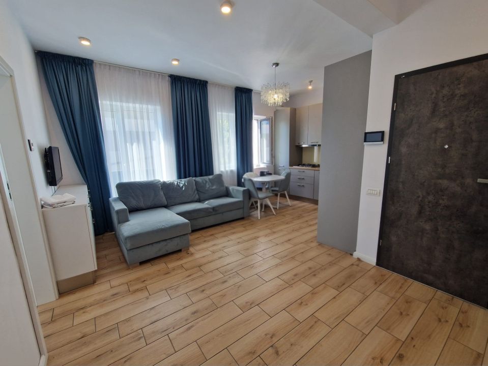Apartament modern cu 3 camere in Dambul Rotund – fotografia 1 din 14