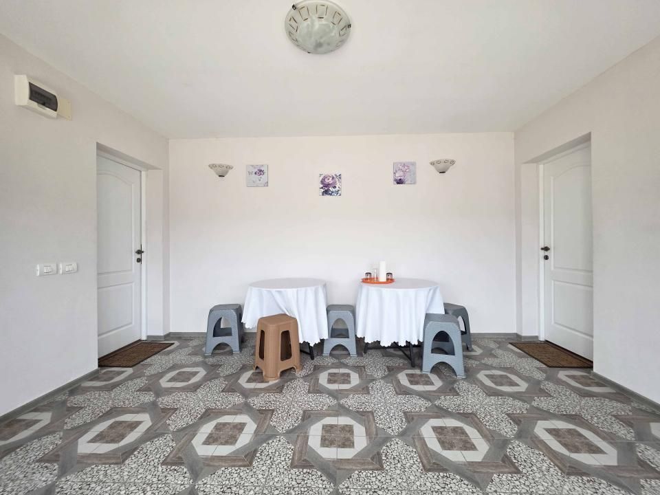 Vilă P+1 cu 6 camere, complet mobilată și utilată, la 10 minute de plaja Corbu – fotografia 16 din 17