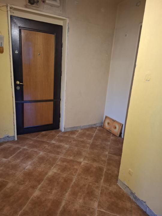 Vanzare apartament 4 camere | Titan - bloc tip H | langa metrou | etaj 3/4 | – fotografia 15 din 34