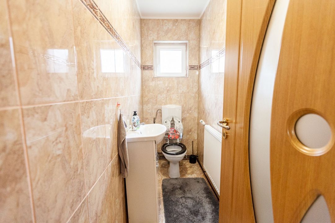 Casa Finisata 6 camere 681 mp.Teren Micesti Renovata Modern Curte Gard Utiliati – fotografia 26 din 68