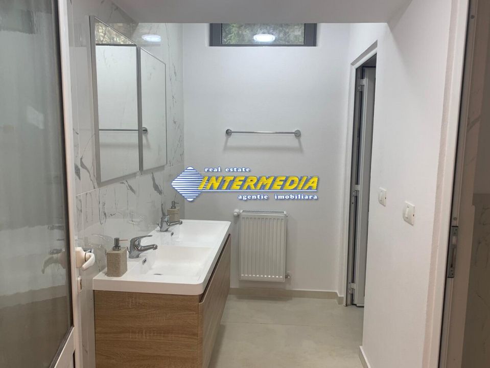 Spațiu comercial 225 mp utili Central de vanzare Alba Iulia – fotografia 1 din 7