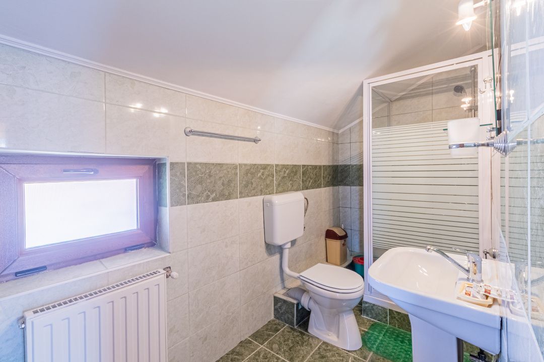 Proprietate/casa  unică în Râșnov, Brasov, Comision 0% – fotografia 21 din 35